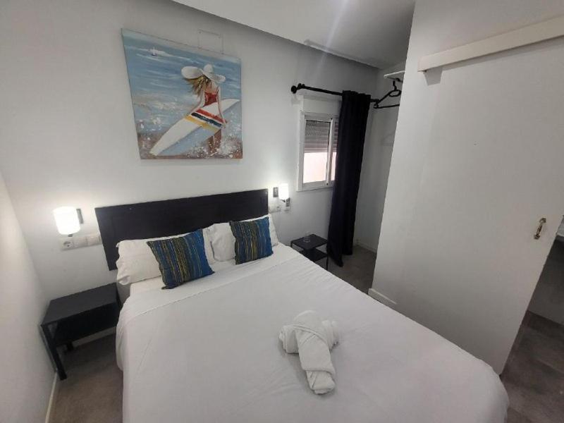 Ayz Frailes - Auto Check-In Property (Adults Only) Малага Екстериор снимка