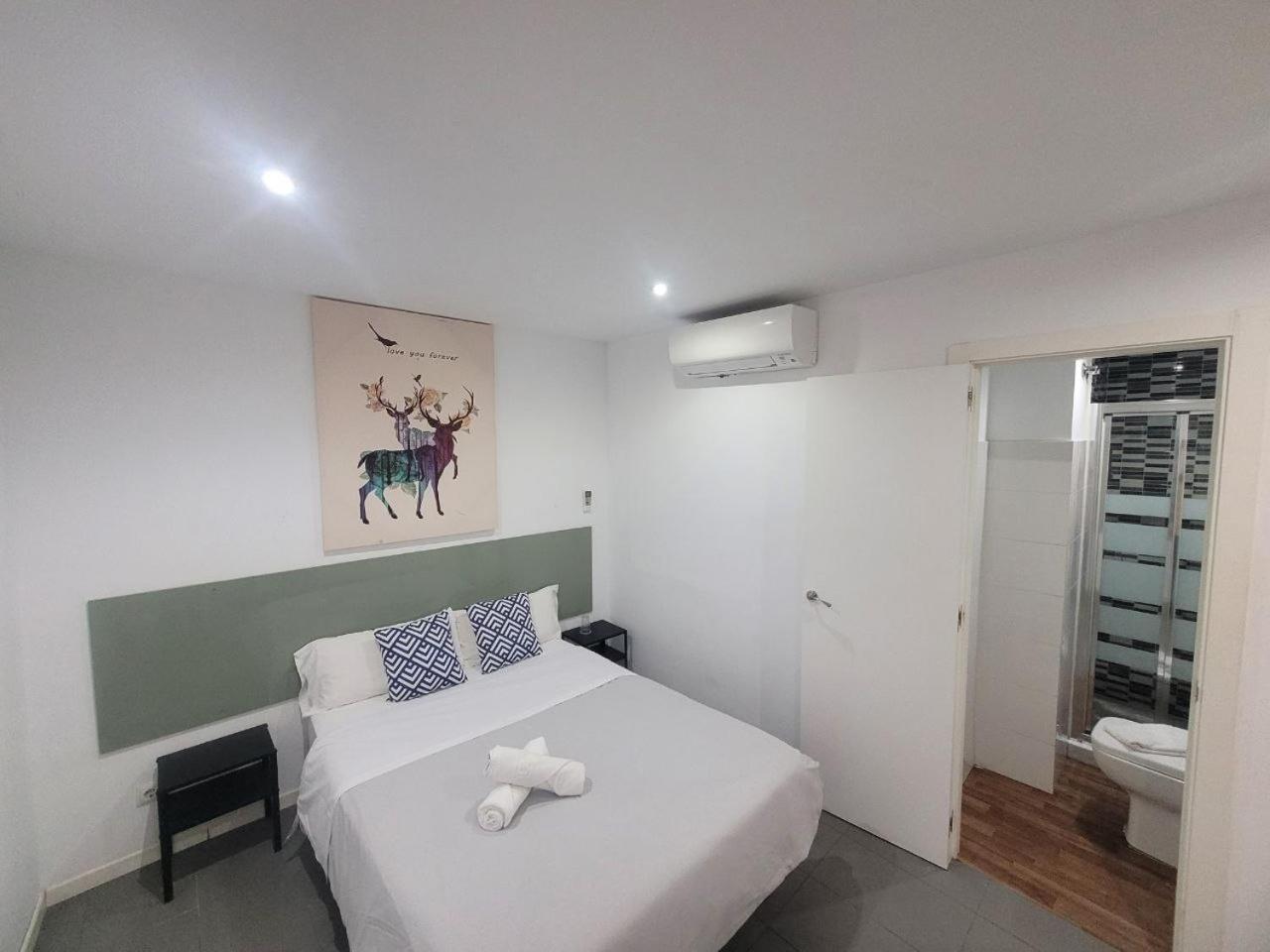 Ayz Frailes - Auto Check-In Property (Adults Only) Малага Екстериор снимка