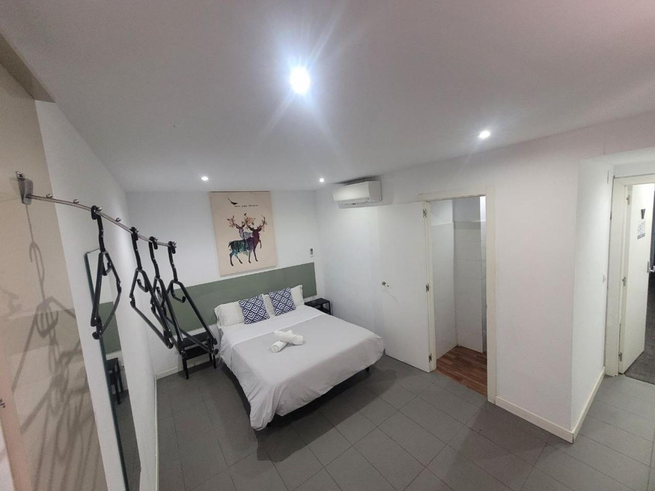 Ayz Frailes - Auto Check-In Property (Adults Only) Малага Екстериор снимка
