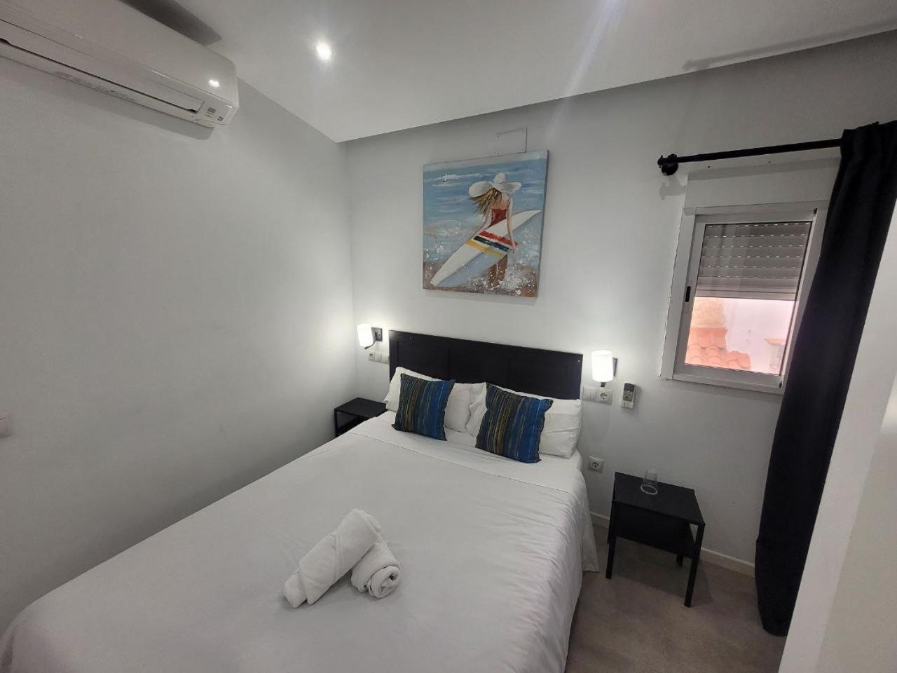 Ayz Frailes - Auto Check-In Property (Adults Only) Малага Екстериор снимка