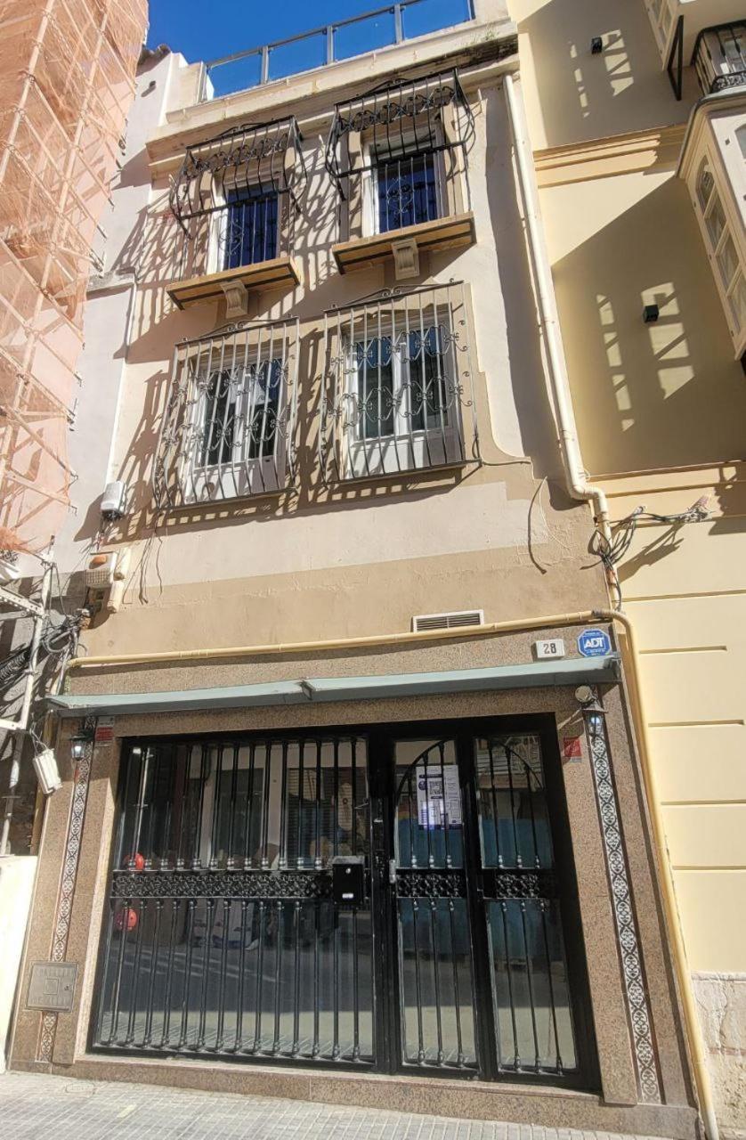 Ayz Frailes - Auto Check-In Property (Adults Only) Малага Екстериор снимка